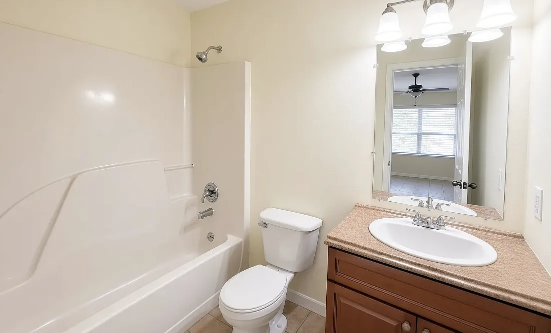 3 bed, 1100 sqft, $1,450 — Photo 4