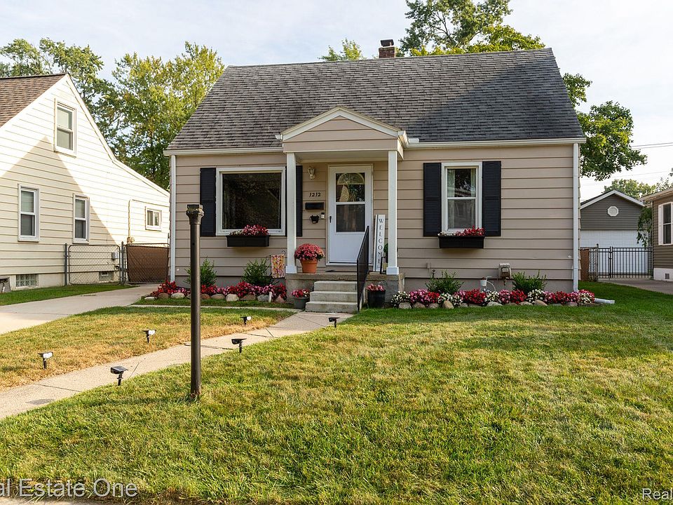 1st image of 1212 Donald Ave
