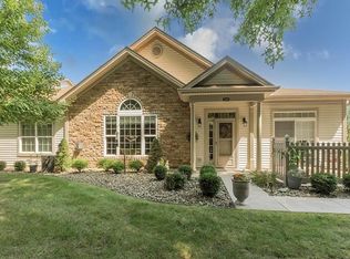 248 Stonegate Blvd, Hermitage, PA 16148