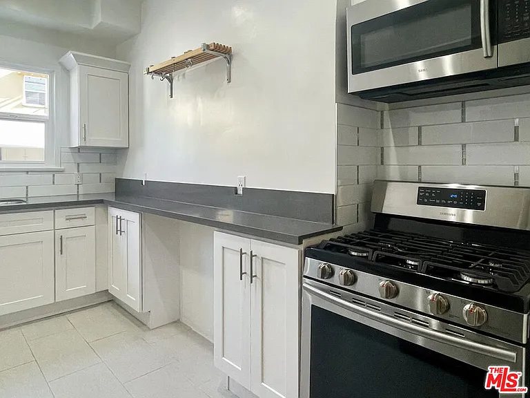 440 N Spaulding Ave — Photo 13