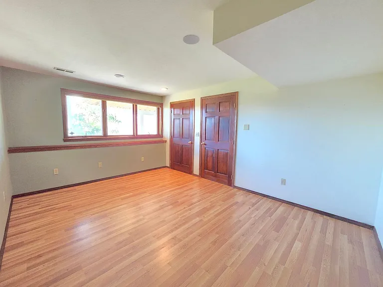 7706 E Woodview Dr — Photo 34