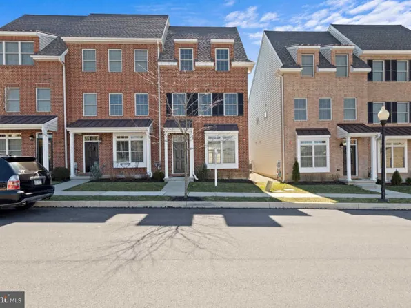 604 D St, Kennett Square, PA 19348