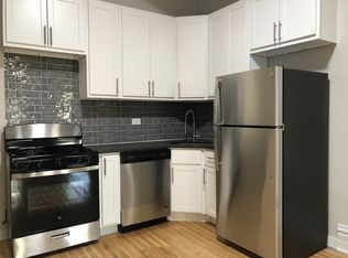858 N. Wood St./1811 W. Iowa St., Chicago, IL 60622