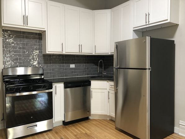 858 N Wood St APT 2F