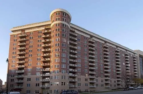 360 W Washington Ave #510 Photo 1