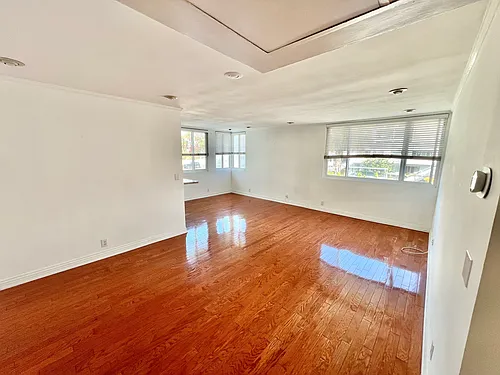 1907 Robinson Ave Photo 1