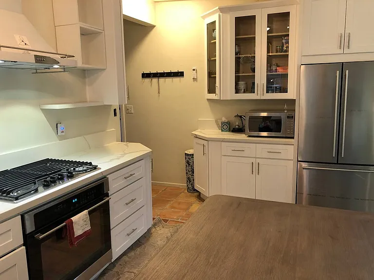 2055 Albatross St — Photo 24