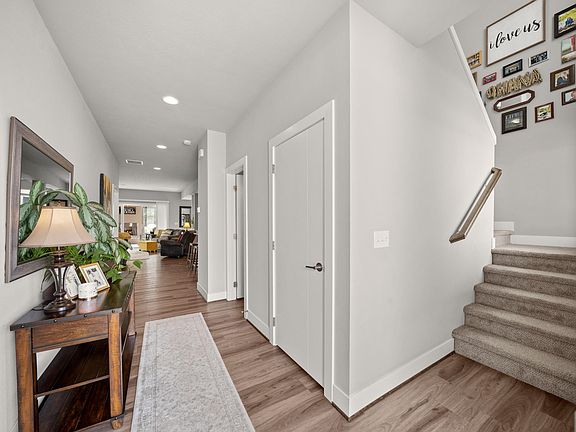 3rd image of 2617 S Seabiscuit Dr