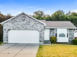 1224 N 1000 W, Clinton, UT 84015