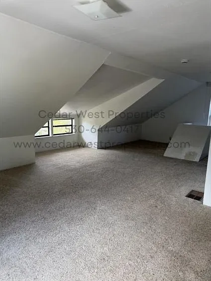 975 Coleman St — Photo 14