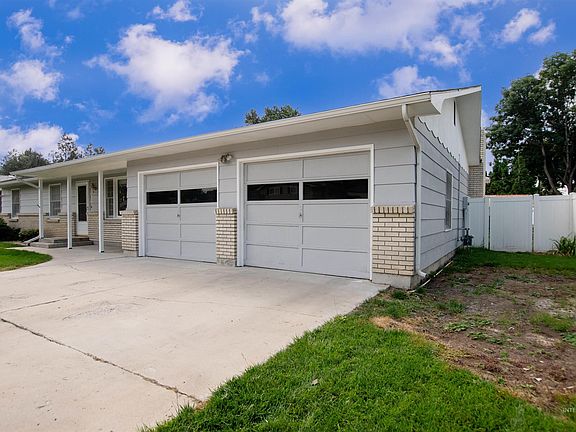 5th image of 715 Winther Blvd