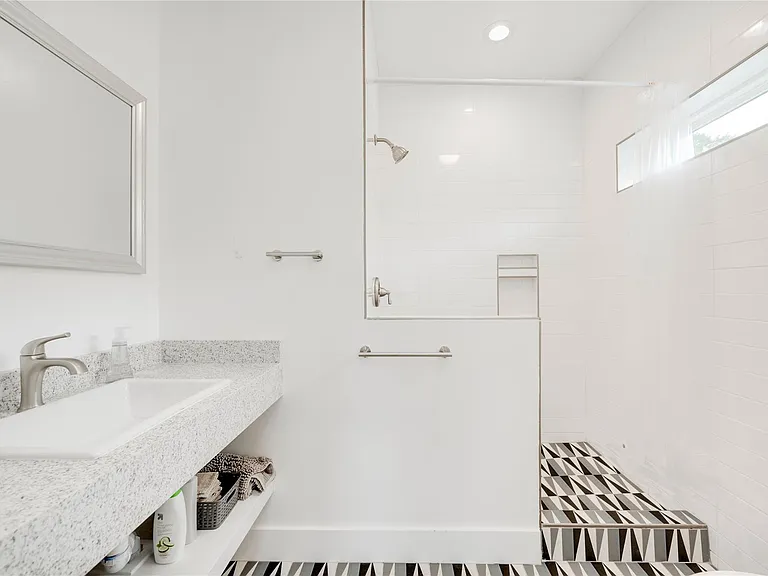 2801 Cedarview Dr #B — Photo 11