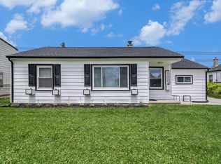 17055 Lowell St, Roseville, MI 48066