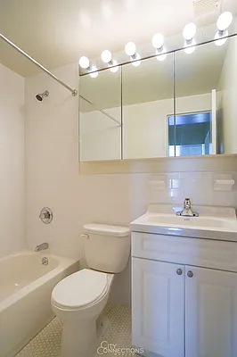 Rented by City Connections Realty | media 23