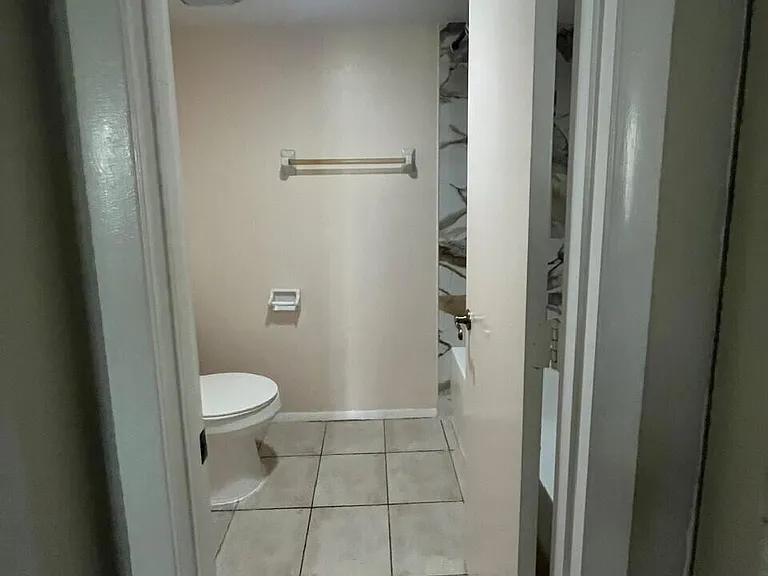1537 SE Royal Green Cir #E-204 — Photo 12