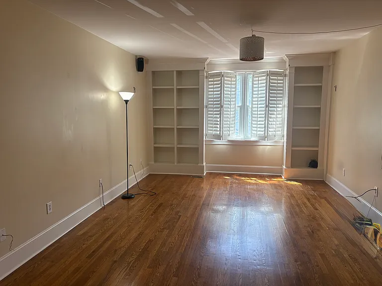 924 Monticello Ter #103 — Photo 3