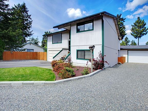 2nd image of 11921 153rd Street Ct E