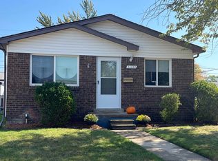 34606 Beaconsfield St, Clinton Township, MI 48035
