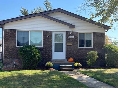 34606 Beaconsfield St, Clinton Township, MI, 48035