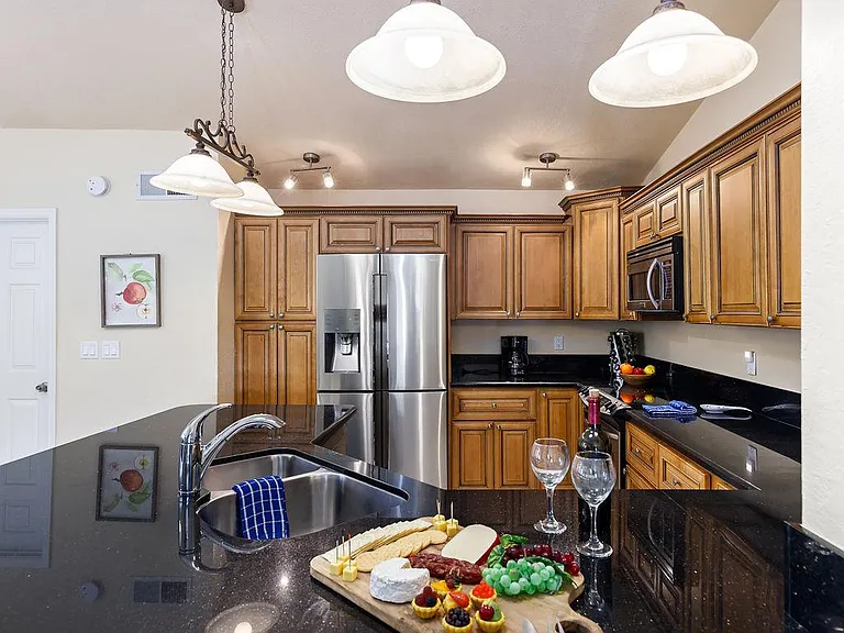 6073 E Beck Ln — Photo 10