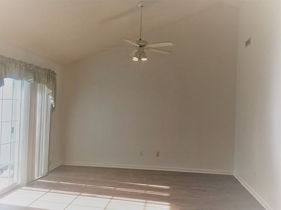 4th image of 3643 Merestone Dr