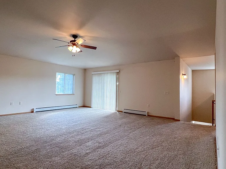 1201 N Memorial Drive 2401 Semling Dr — Photo 13