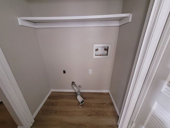 2nd image of 865 N Nims Ave APT 3