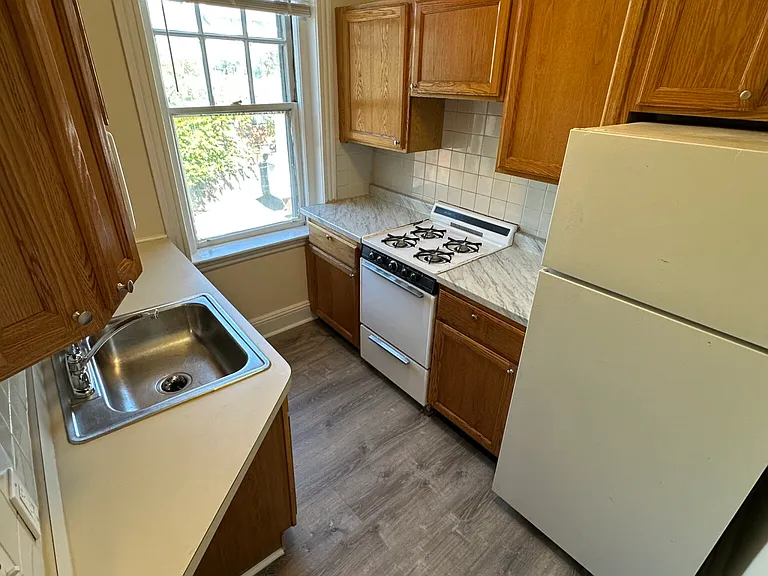 37-41 Wendell St — Photo 8