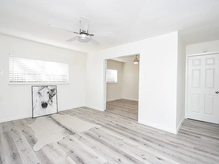 10010 Tahoka Ln — Photo 22