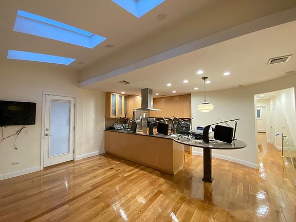 4th image of 32-50 36th St #1