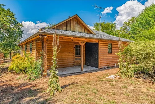306 Homesite Rd Photo 1