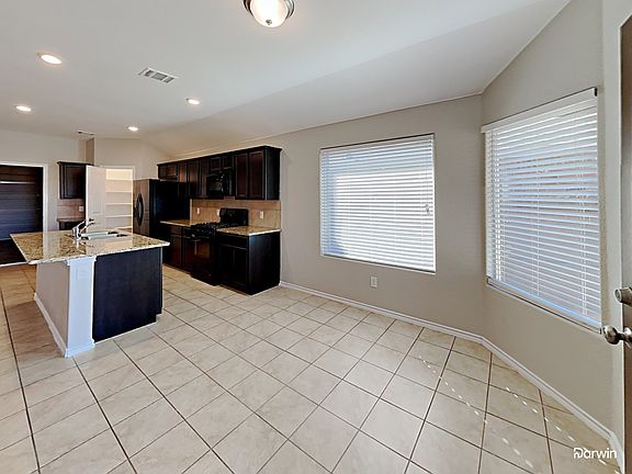 3rd image of 7948 Mosspark Ln