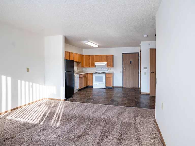 Dilworth, MN Fieldstone Apartments | 11A | Living