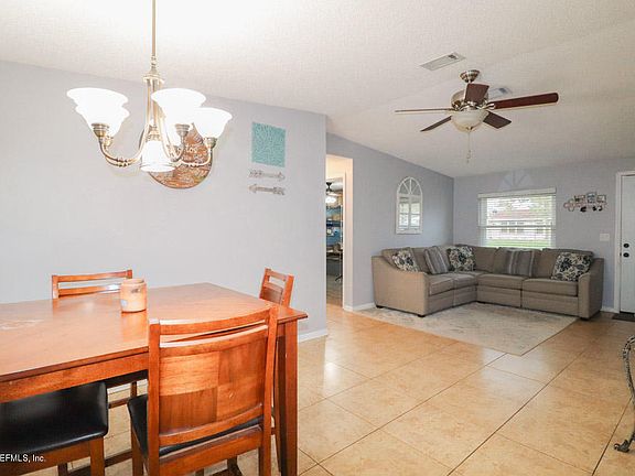 5th image of 7571 Collins Ct