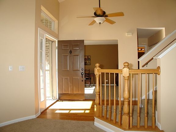 3rd image of 1399 Burnett Dr