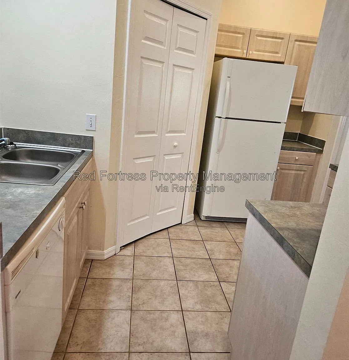 3 bed, 2.0 bath, 1109 sqft, $1,250 — Photo 2