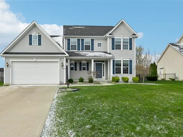 31865 Suncrest Cir, North Ridgeville, OH 44039