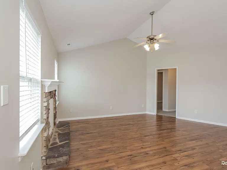 2117 Sebastiani Dr — Photo 6