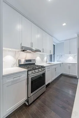 Rented by Halstead Real Estate | media 4