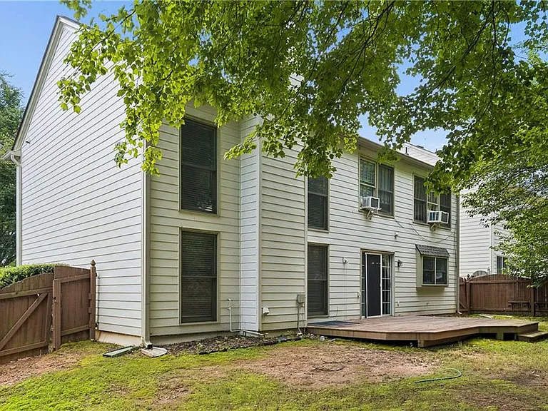 6285 Barwick Ln — Photo 26