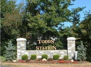 8 Reserves Ct, Simpsonville, KY 40067