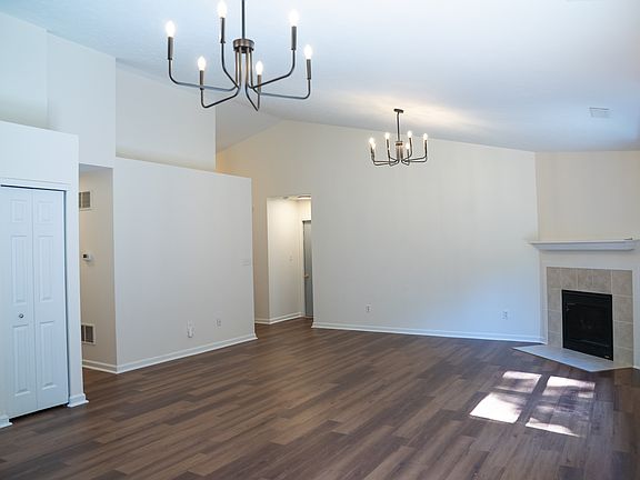 3rd image of 6867 N Abilene Way