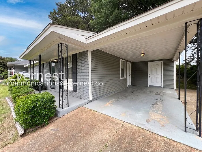 856 White Clover Ln — Photo 3