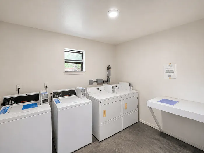 2217 E Grimes St #15 — Photo 10