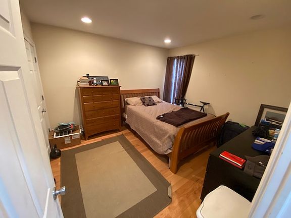 5th image of 1507 Fairmount Ave Floor 3