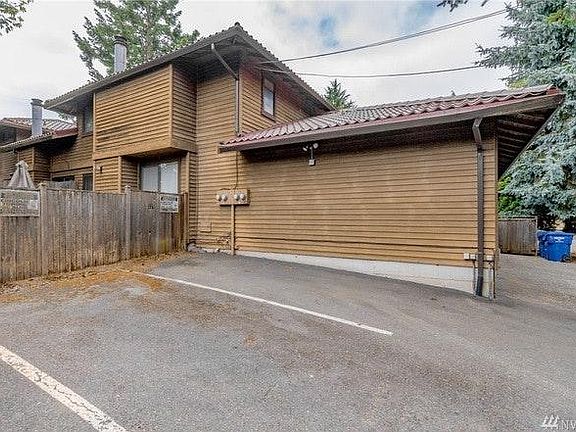 5th image of 221 N 137th St #221