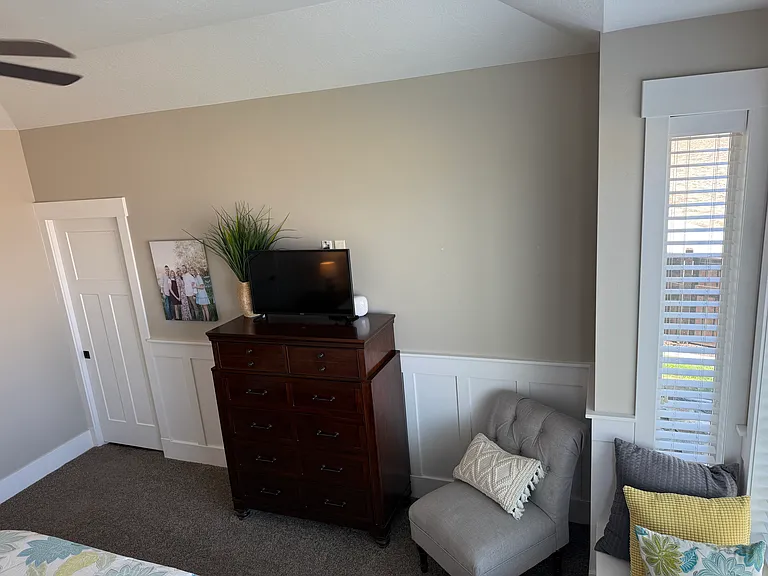 592 N Hills Ct — Photo 40