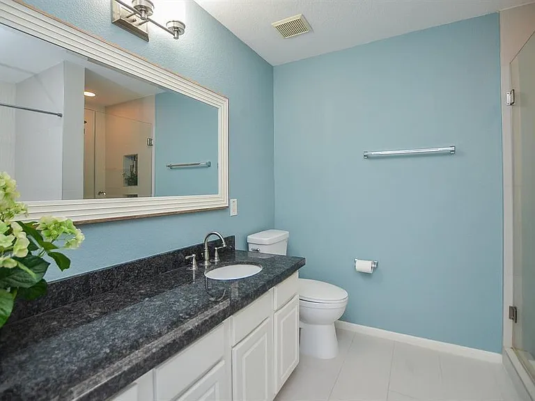 2219 Gable Hollow Ln — Photo 35