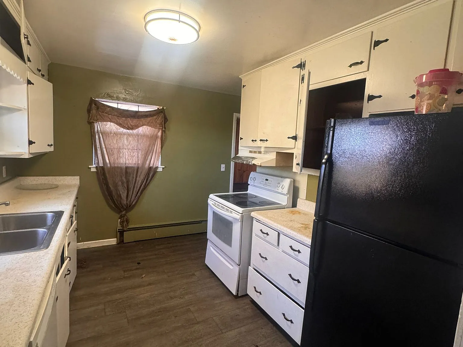 4 bed, 2848 sqft, $1,800 — Photo 4