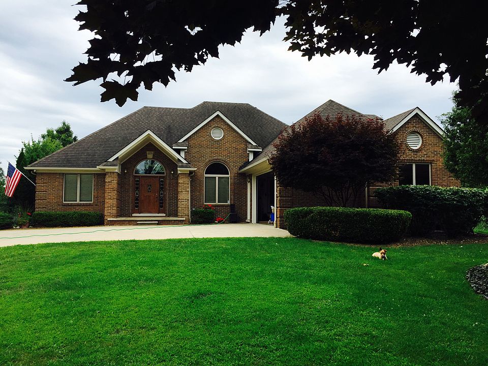 Beautiful ranch on 2.35 acre